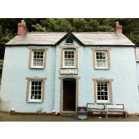 Dyffryn Arms (Bessie's) logo