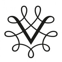 Vinmonopolet Kjøllefjord logo